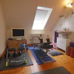 Landhauswohnung In Kroepelin Mit Grossem Garten Lägenhet