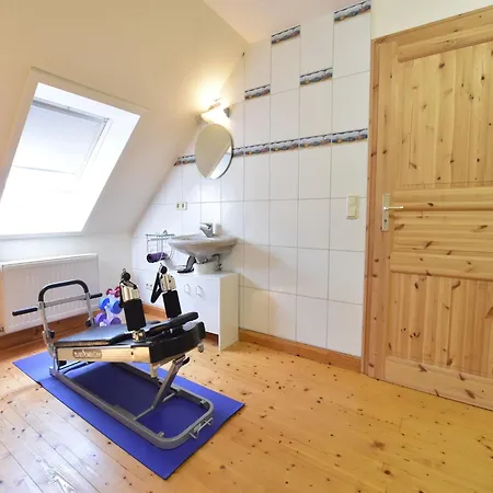 Landhauswohnung In Kroepelin Mit Grossem Garten Apartment