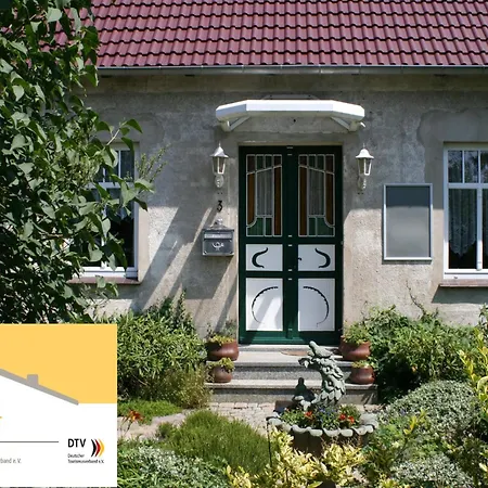 Landhauswohnung In Kroepelin Mit Grossem Garten Appartamento