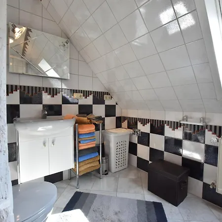 Landhauswohnung In Kroepelin Mit Grossem Garten