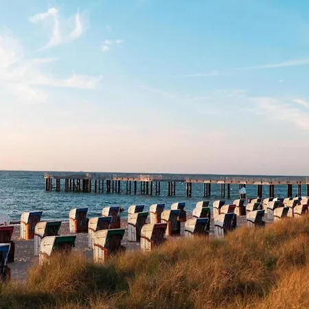 Landhauswohnung In Kroepelin Mit Grossem Garten Apartment *