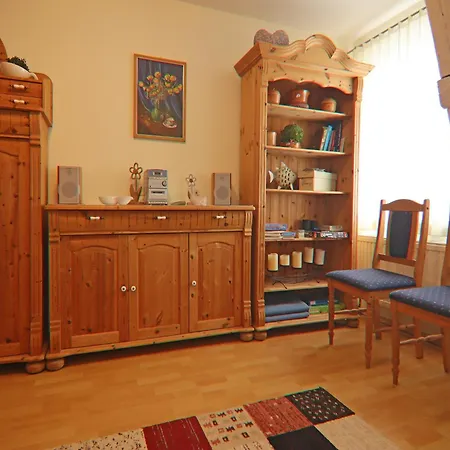 Apartment Landhauswohnung In Kroepelin Mit Grossem Garten