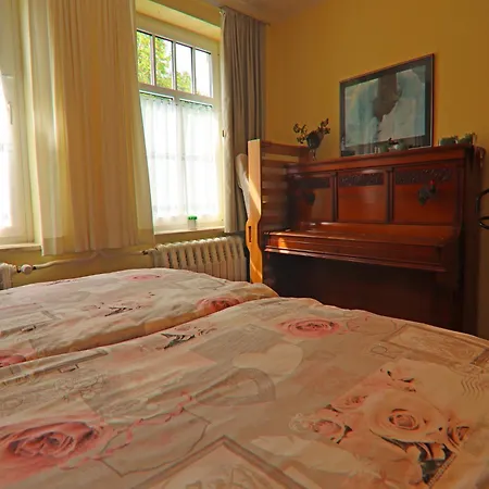 Landhauswohnung In Kroepelin Mit Grossem Garten