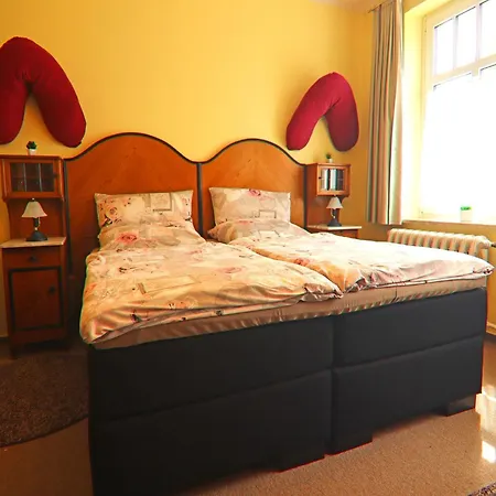 Landhauswohnung In Kroepelin Mit Grossem Garten * Boldenshagen