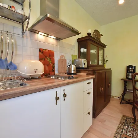 Landhauswohnung In Kroepelin Mit Grossem Garten * Boldenshagen