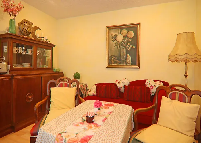 Landhauswohnung In Kroepelin Mit Grossem Garten Boldenshagen