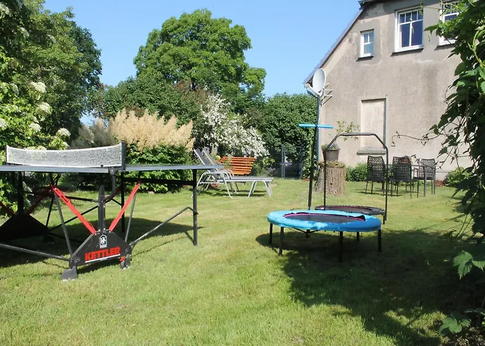 Appartement Landhauswohnung In Kroepelin Mit Grossem Garten *