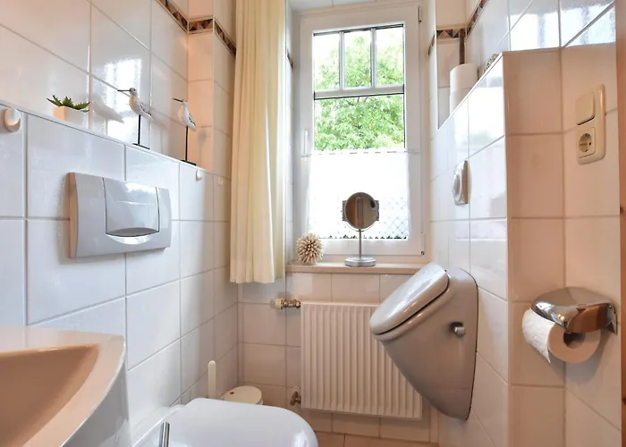 Landhauswohnung In Kroepelin Mit Grossem Garten *