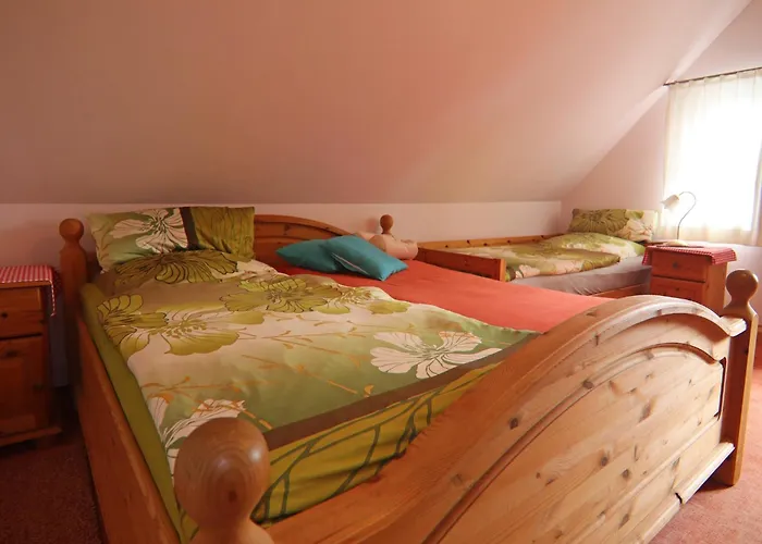 Landhauswohnung In Kroepelin Mit Grossem Garten Appartement
