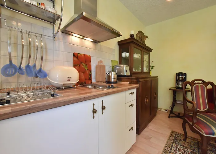 Landhauswohnung In Kroepelin Mit Grossem Garten * Boldenshagen