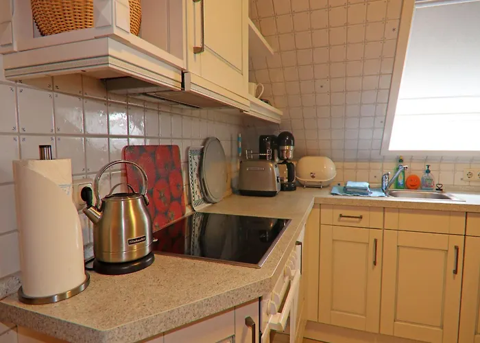Appartement Landhauswohnung In Kroepelin Mit Grossem Garten