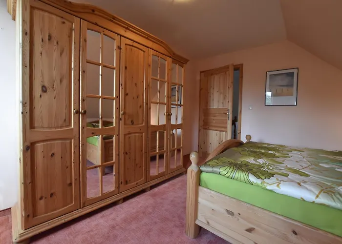 Appartement Landhauswohnung In Kroepelin Mit Grossem Garten *